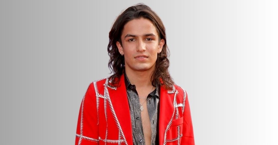 Aramis Knight