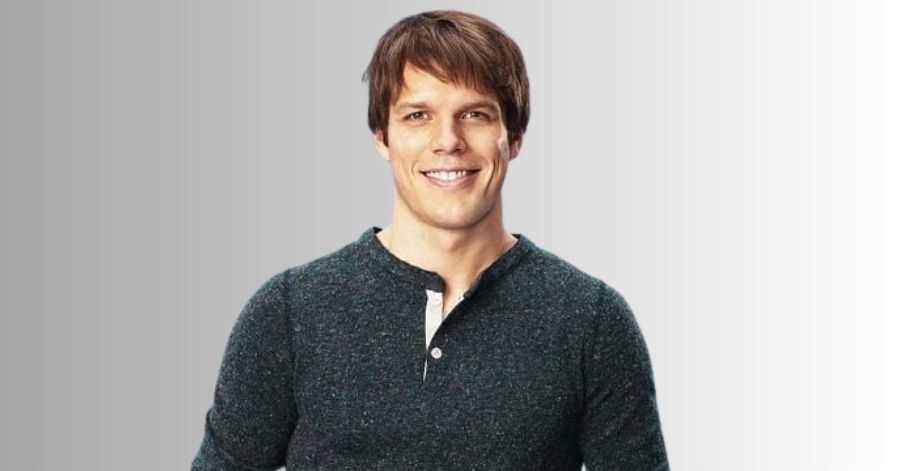 Segredos de Família: Elenco, Onde Assistir e Tudo Sobre 4 Jake Lacy