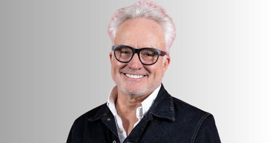 Mentes Sombrias (2018): Elenco, Onde Assistir e Tudo Sobre 4 Bradley Whitford