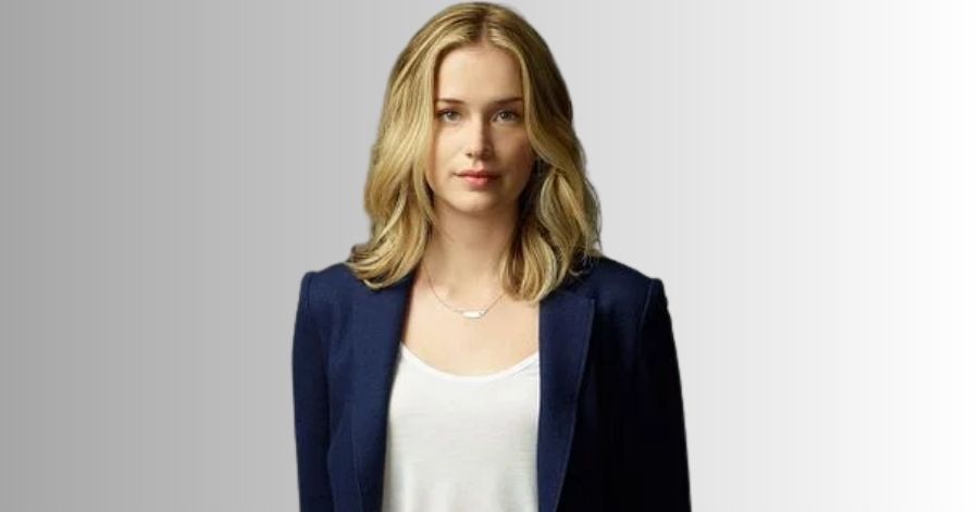 Elizabeth Lail