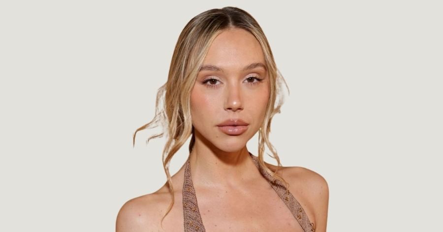 Alexis Ren