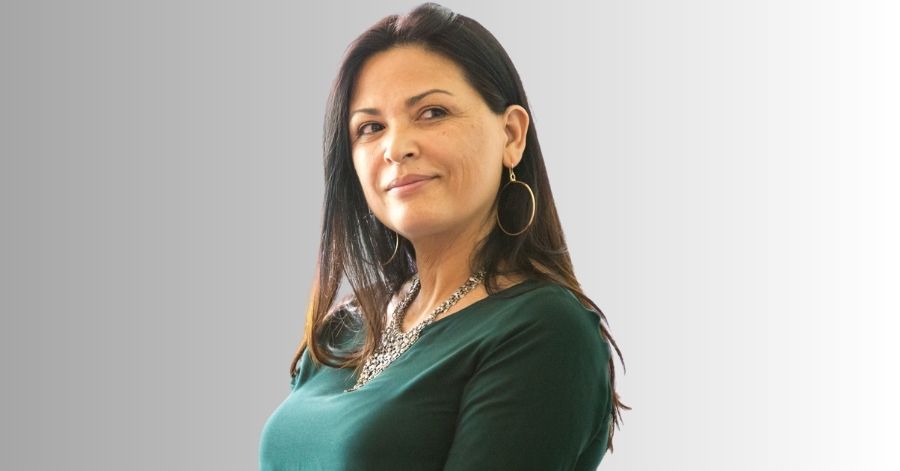 Elpidia Carrillo