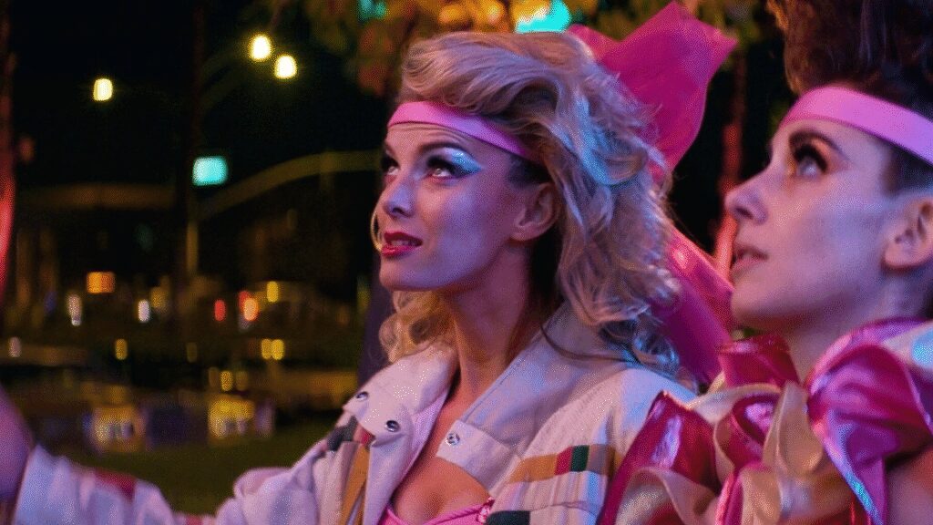 Mulheres em Destaque: 10 Séries que Redefinem o Protagonismo Feminino 9 glow