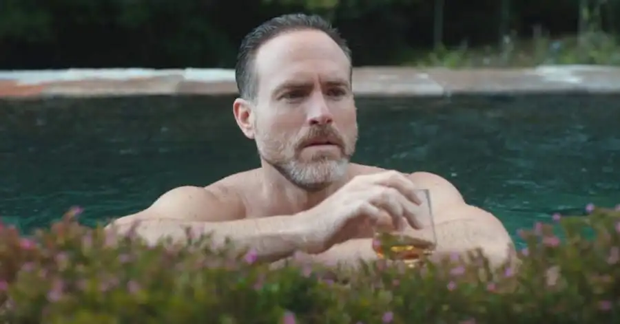 Elenco de Pecados Inconfessáveis: Quem é quem na Série Netflix? 4 Erik Hayser como Claudio