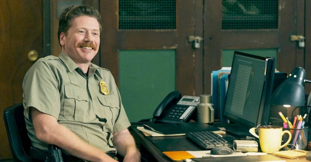 Elenco de Indomável: Lista completa de atores e personagens da série Netflix 8 William Smillie como Bruce Milch