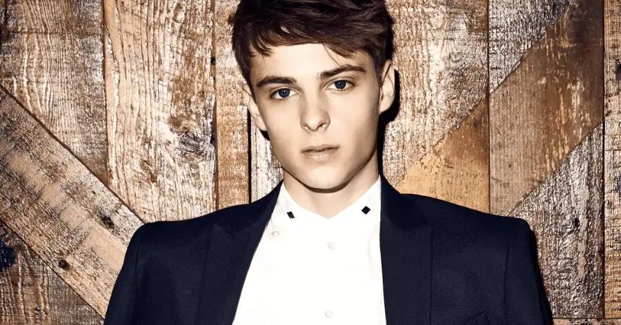 Minha Vida com a Família Walter: Elenco, Onde Assistir e Tudo Sobre 10 Corey Fogelmanis