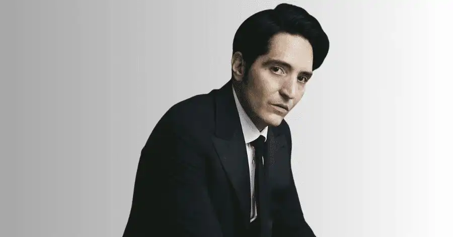 Rosario: Elenco, Onde Assistir e Tudo Sobre o Terror Sobrenatural 4 David Dastmalchian