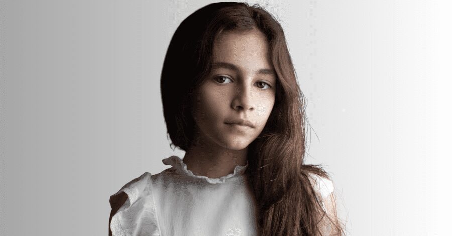 Rosario: Elenco, Onde Assistir e Tudo Sobre o Terror Sobrenatural 7 Emilia Faucher