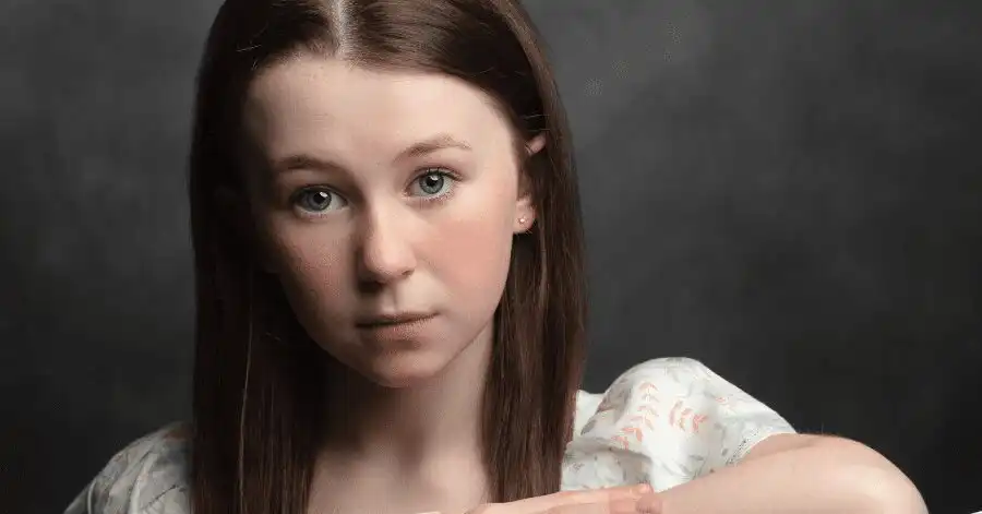 A Freira 2: Elenco, Onde Assistir e Tudo Sobre a Sequência 6 Katelyn Rose Downey