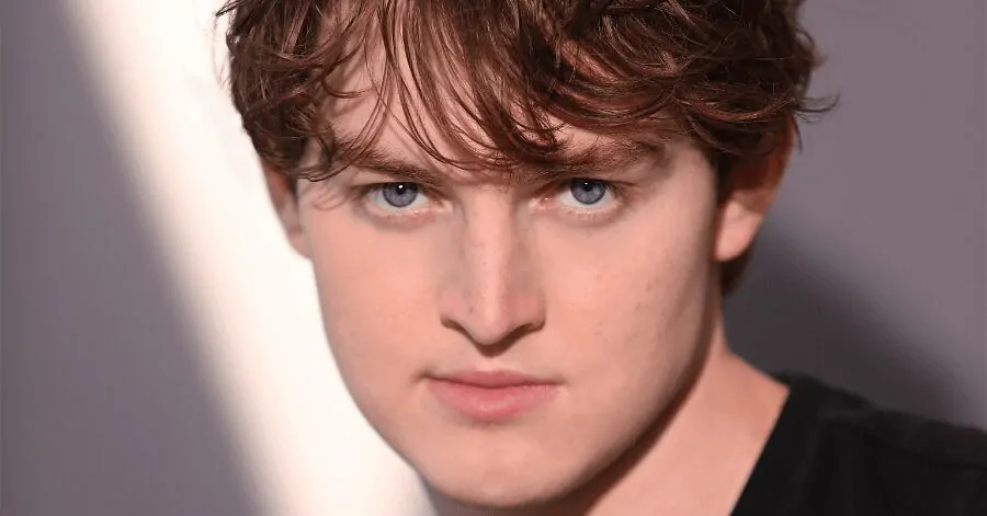 Juntos e Misturados: Tudo Sobre a Comédia Romântica e Divertida 8 Kyle Red Silverstein