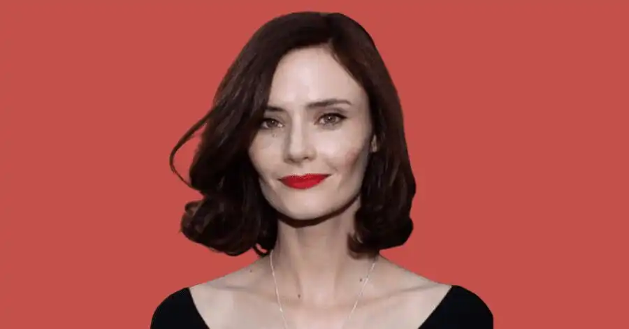 Rebecca Calder