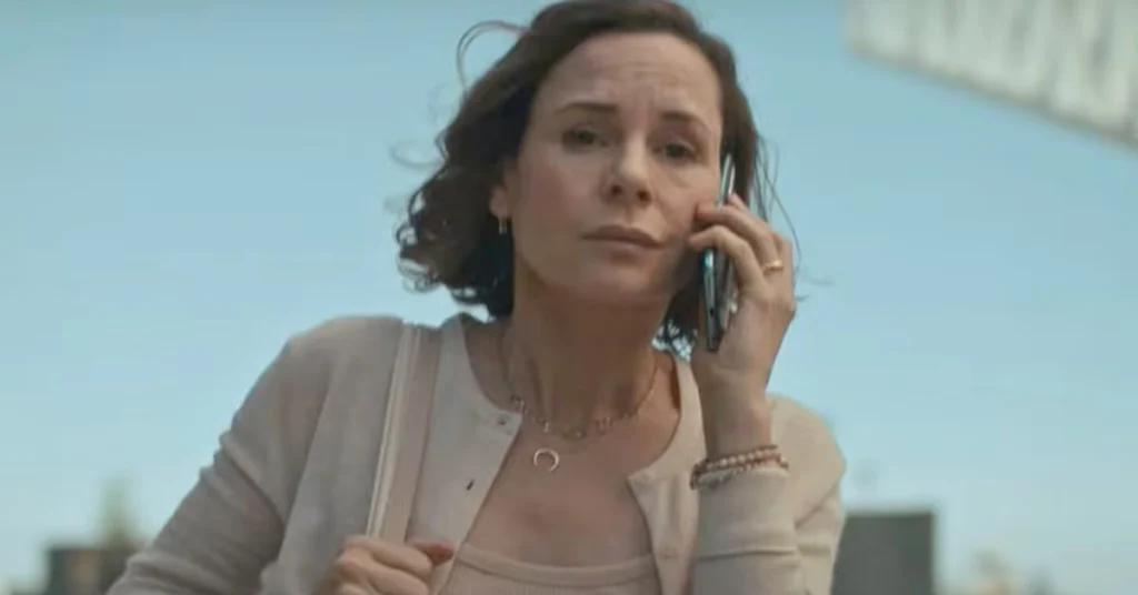 Embeth Davidtz como Heather Turner