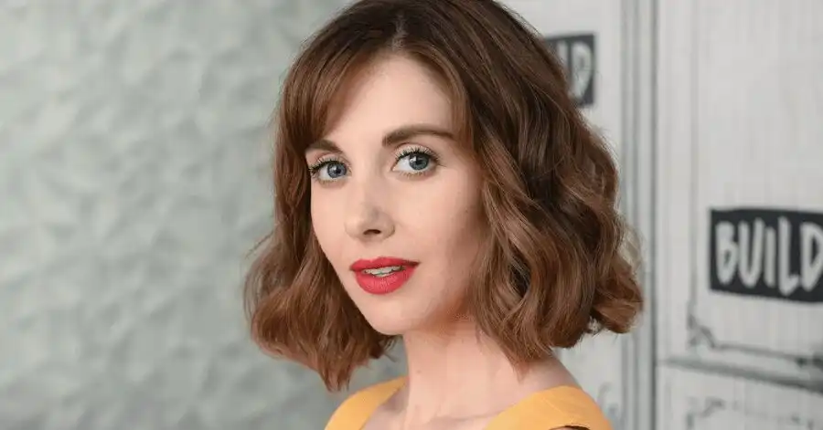 JUNTOS: Elenco e Tudo Sobre o Filme de Terror 4 alison brie