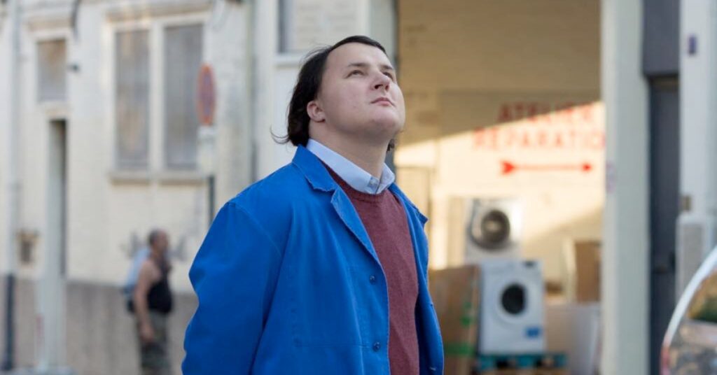 Mais Que Especiais: Elenco, História, Crítica e Tudo Sobre O Filme 4 Benjamin Lesieur como Joseph