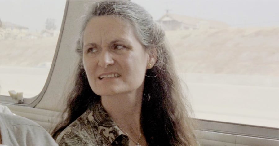 Velocidade Máxima: Elenco Completo e Personagens do Filme de 1994 9 Beth Grant como Helen