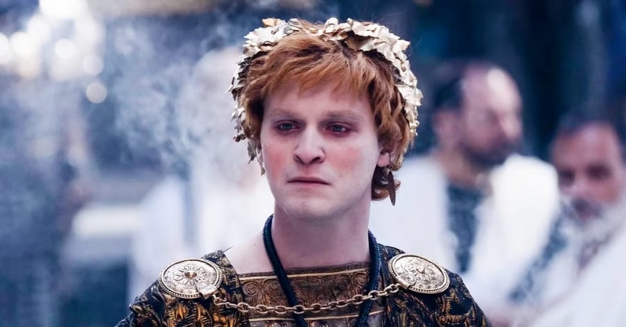 Elenco de Gladiador 2: Conheça os atores e personagens 5 Fred Hechinger como Imperador Caracalla