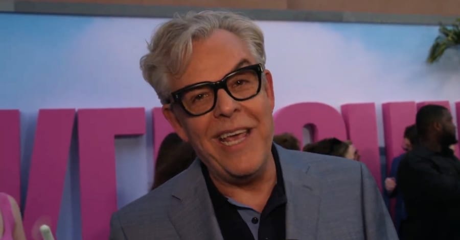 Danny Huston como Richard Cane