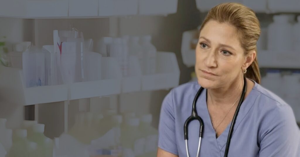 Megan Leavey: Elenco, Enredo, Crítica e Tudo Sobre O Filme 3 Edie Falco