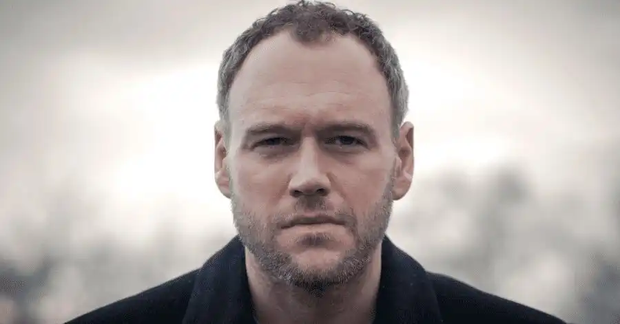 elliot cowan