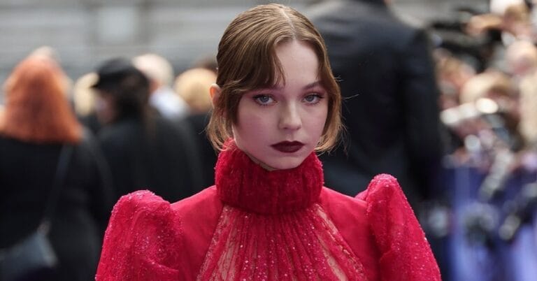 Elenco de Wandinha (2ª temporada): Lista completa de atores e personagens 2 Emma Myers