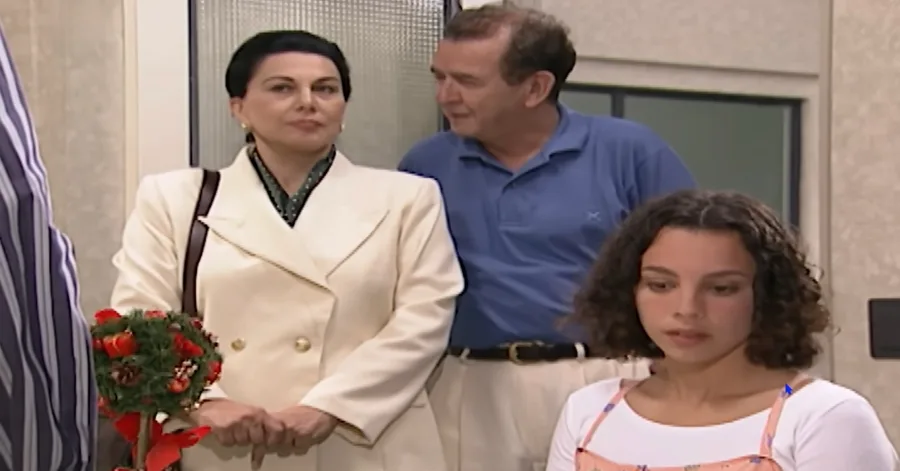 Resumo História de Amor (11 a 15 de agosto): Paula descobre gravidez e Joyce enfrenta Caio 4 História de Amor - Resumo do Capítulo 148 (12/08/2025)