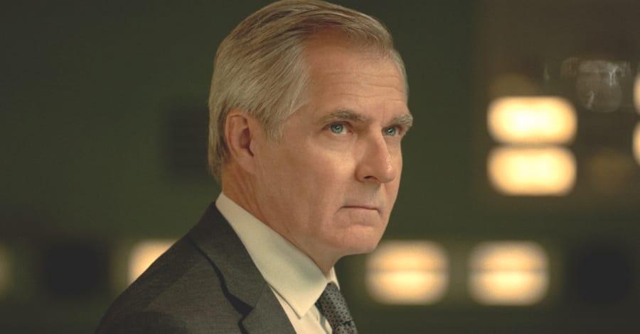 Missão Impossível 8 chega ao streaming: Veja o elenco e tudo sobre o filme 8 Henry Czerny como Eugene Kittridge