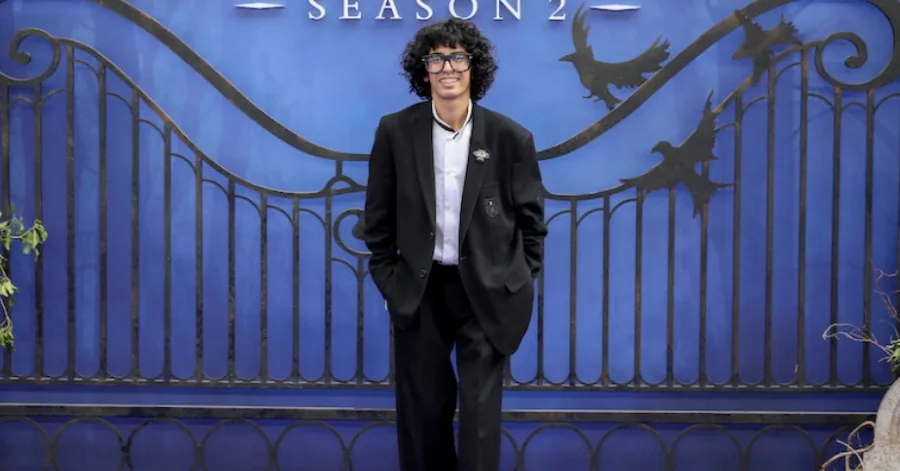 Moosa Mostafa como Eugene Ottinger