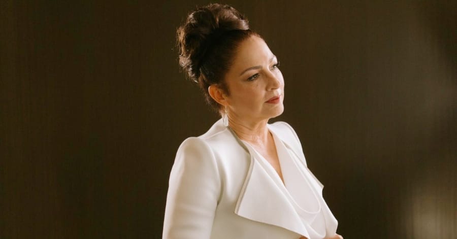 Elenco de O Pai da Noiva: Quem fez os personagens em 1950, 1991 e 2022? 13 Ingrid Herrera (A Mãe): Gloria Estefan