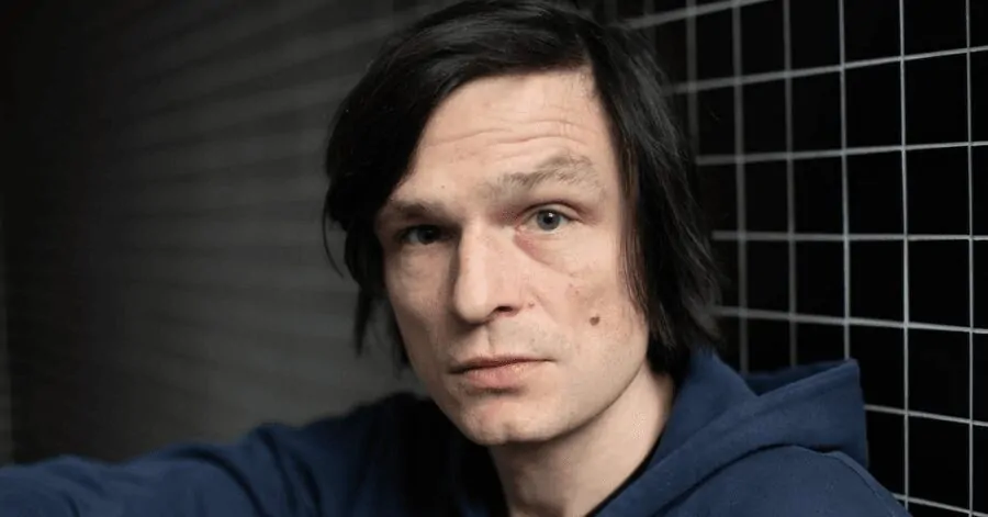 Corações Roubados: Elenco e Tudo Sobre o Thriller Erótico LGBTQ+ 8 oliver