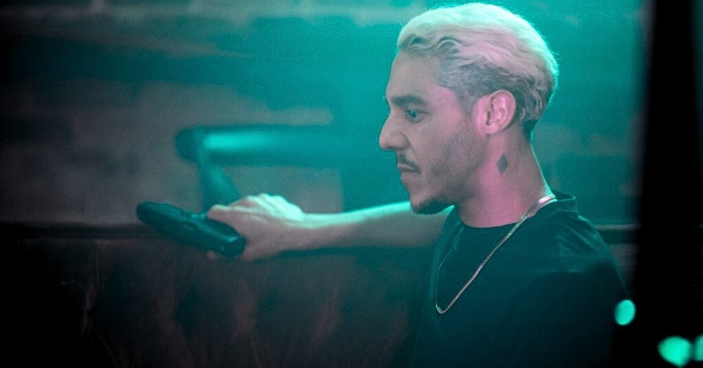 Vingança Fatal (2022): Elenco, Sinopse e Enredo e Tudo Sobre 3 Theo Rossi como Rory Fetter