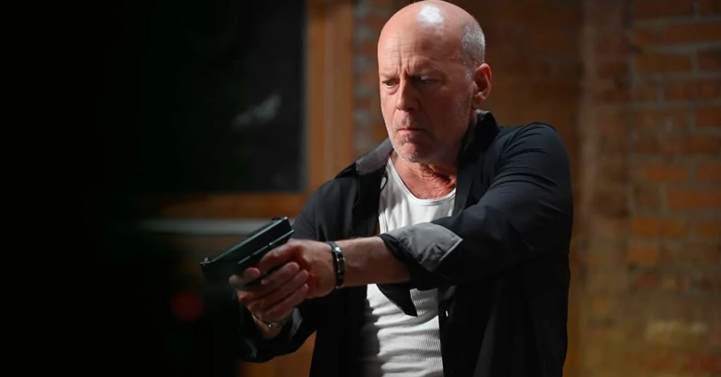 Vingança Fatal (2022): Elenco, Sinopse e Enredo e Tudo Sobre 5 Bruce Willis como Donnie Fetter
