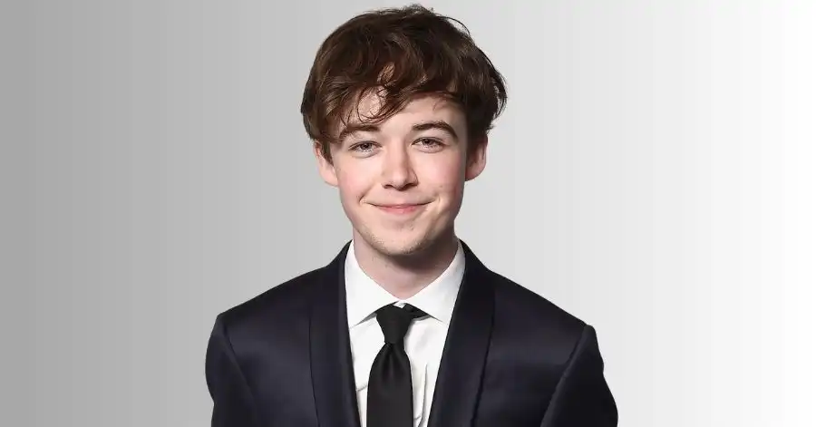Alex Lawther