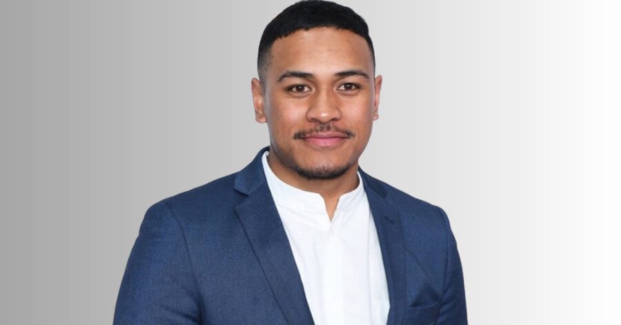 Fale Comigo: Elenco, Onde Assistir e Tudo Sobre o Terror 8 Chris Alosio