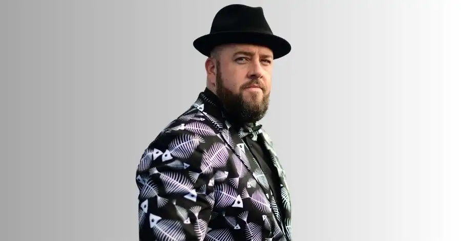 Justiça Artificial (2026): Elenco, Onde Assistir e Tudo Sobre 7 Chris Sullivan