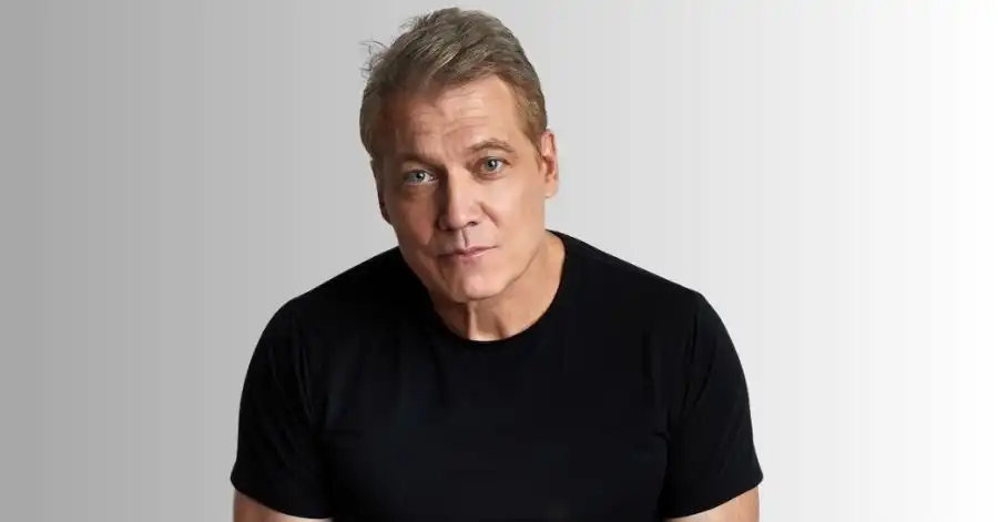 Missão Resgate: Elenco, Onde Assistir e Tudo Sobre 5 Holt McCallany
