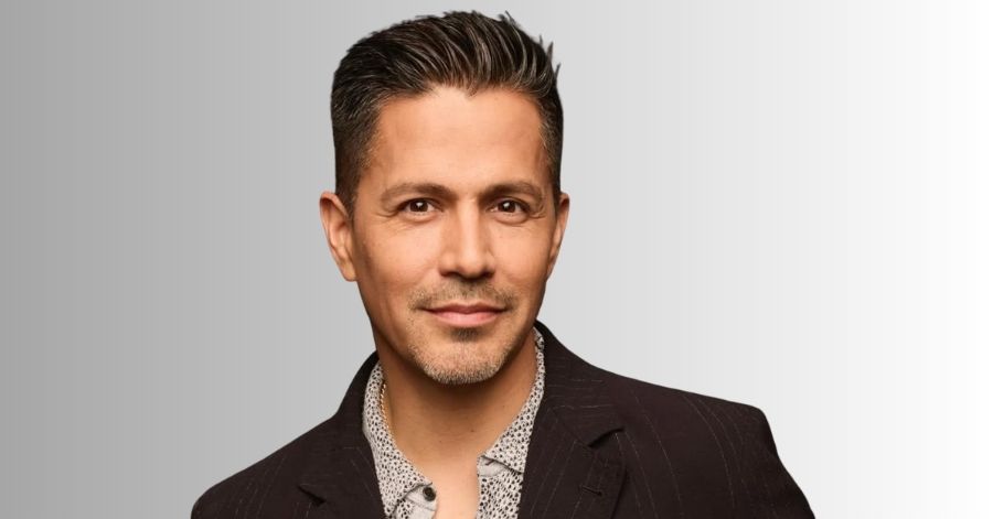 Jay Hernandez