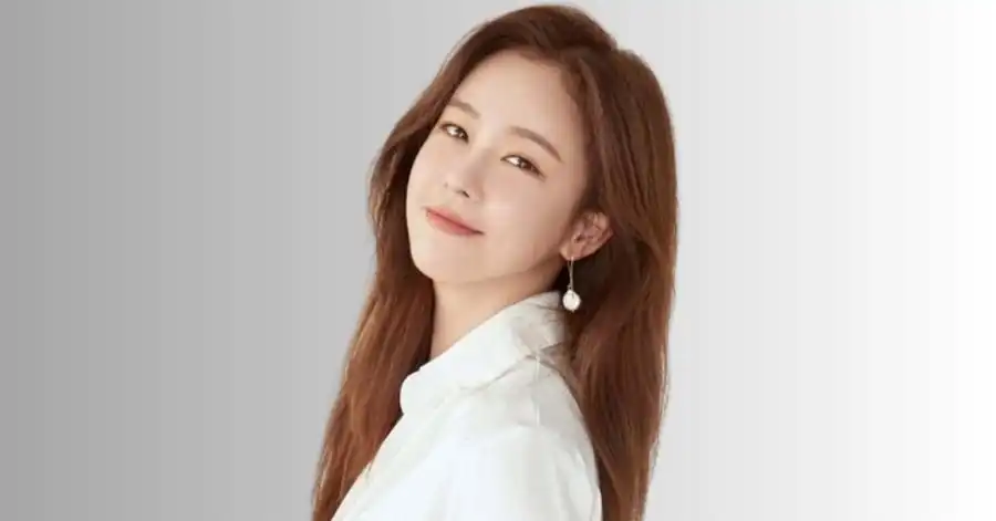 Kyung Soo jin