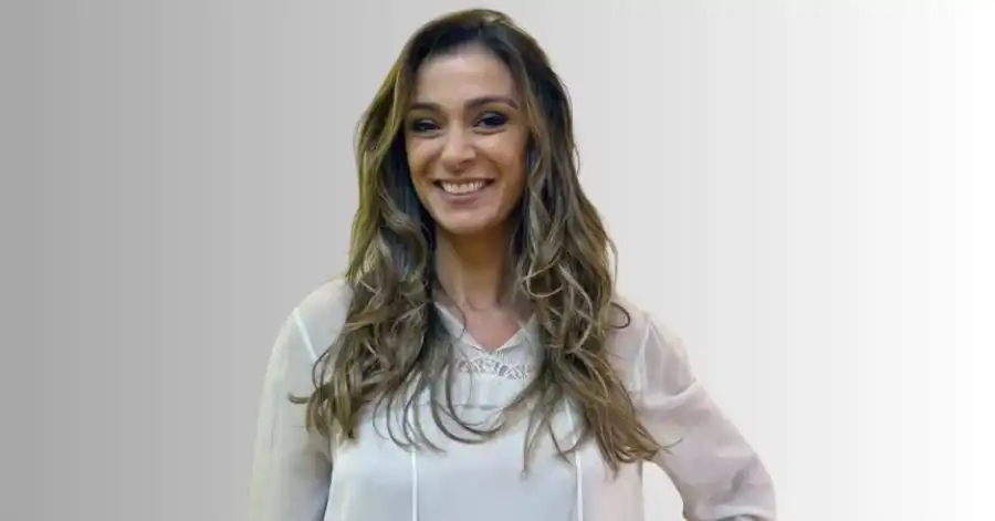 Minha Vida em Marte (2018): Elenco, Onde Assistir e Tudo Sobre 3 Monica Martelli como Fernanda