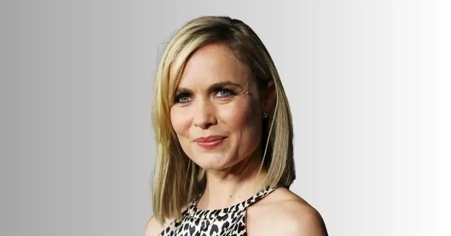 Chamas da Vingança: Elenco, Onde Assistir e Tudo Sobre 7 Radha Mitchell