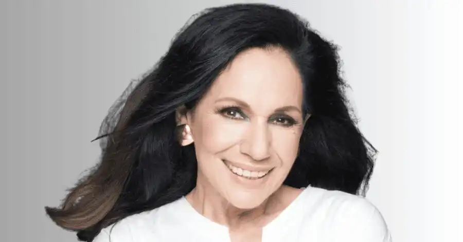 Maria do Bairro: Elenco, Onde Assistir e Tudo Sobre o Clássico Mexicano 10 Rebeca Manriquez