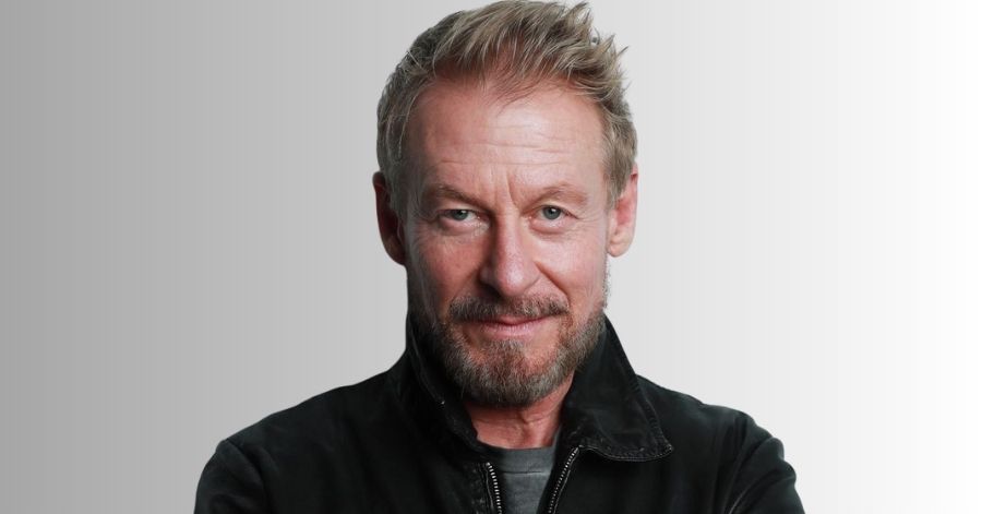 Ameaça Invisível: Elenco, Onde Assistir e Tudo Sobre o Filme 7 Richard