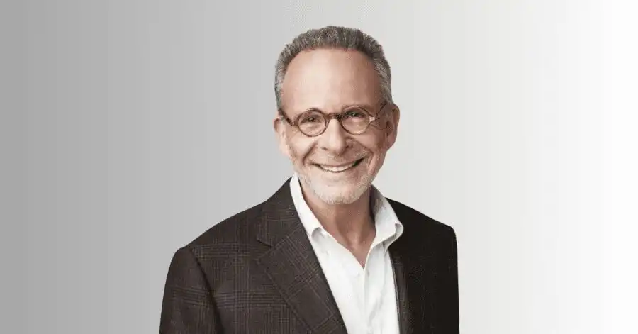 A Negociação: Elenco, Onde Assistir e Tudo Sobre o Thriller 6 Ron Rifkin