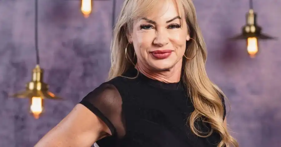 Casamento às Cegas Brasil 5: Instagram dos Participantes do Reality 30 Tania feliz