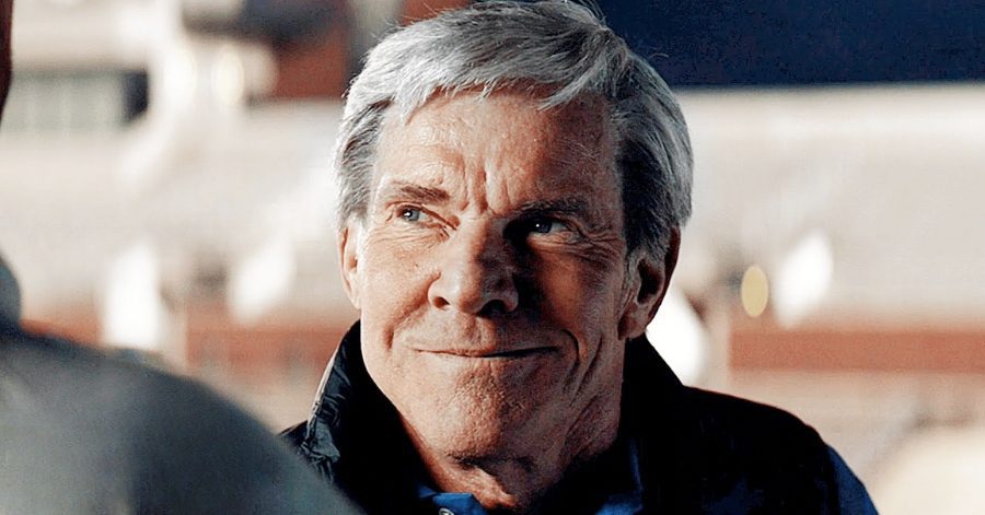 Fé de Um Campeão: Elenco, Sinopse e TUDO SOBRE o filme da Sessão da Tarde de hoje (05/09/25) 4 Dennis Quaid como Dick Vermeil