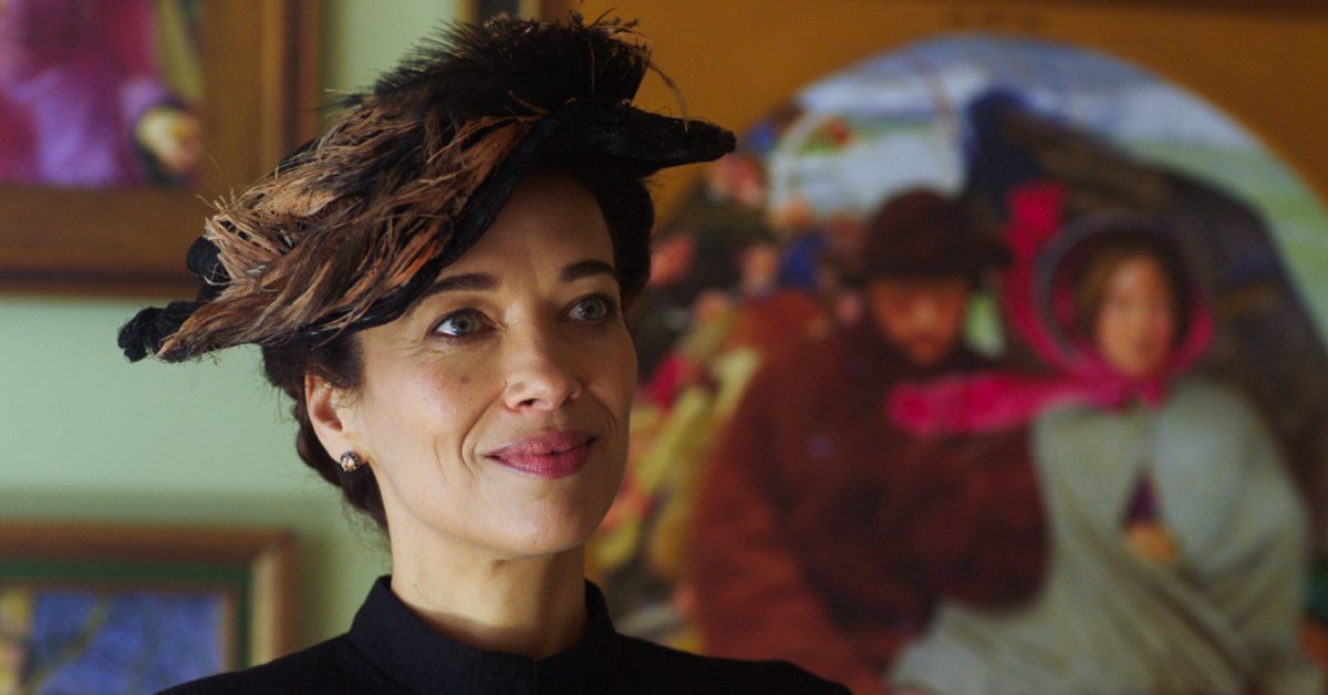 Carmen Chaplin como Lady Posselthwaite