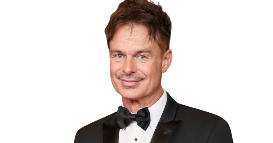 Patrick Muldoon como Pastor Randy Michaels