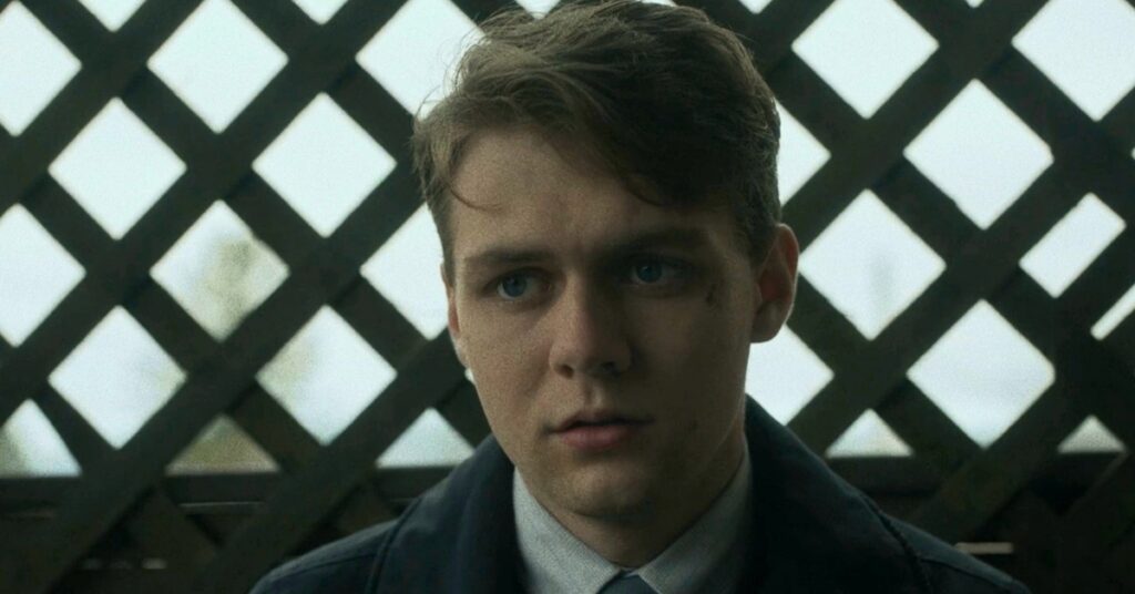 Resumo do filme A BALEIA: Saiba se Charlie emagrece ou não (SPOILER) 5 Thomas (Ty Simpkins)