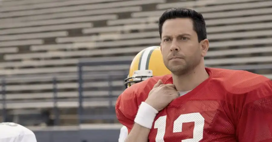 Fé de Um Campeão: Elenco, Sinopse e TUDO SOBRE o filme da Sessão da Tarde de hoje (05/09/25) 3 Zachary Levi como Kurt Warner