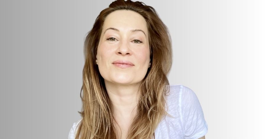 Terror em Shelby Oaks (2025): Elenco, Onde Assistir e Tudo Sobre 1 Camille Sullivan