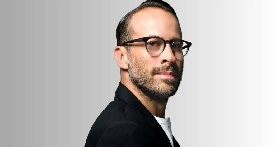 Fazenda dos Cisnes: Elenco, Onde Assistir e Tudo Sobre 3 Jason Lee